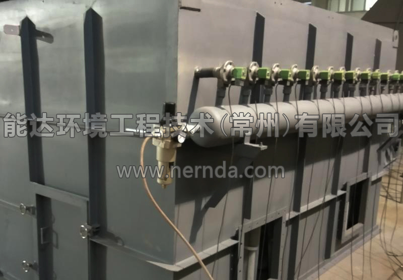 防爆除塵設(shè)備出廠前正在進行調(diào)試等工作